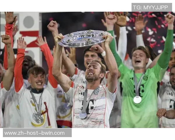 拜仁新星奥利塞上赛季德甲全勤贡献12球15助攻直塞成功率第一